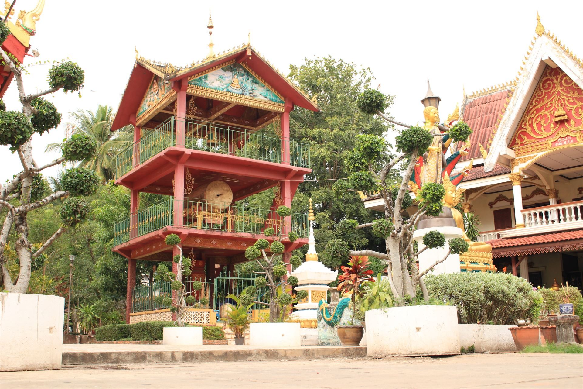 temples de vientiane