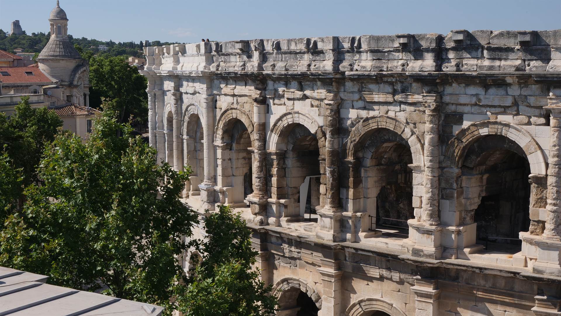 Nimes