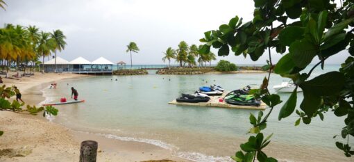 Plage du Bas-du-Fort en Grande-Terre